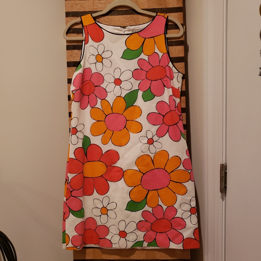 ICE size 8 Reto floral cocktail dress
